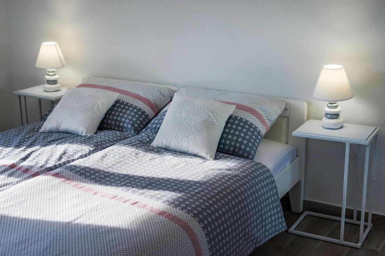 Apartmani Neva, Pridraga 외부 사진
