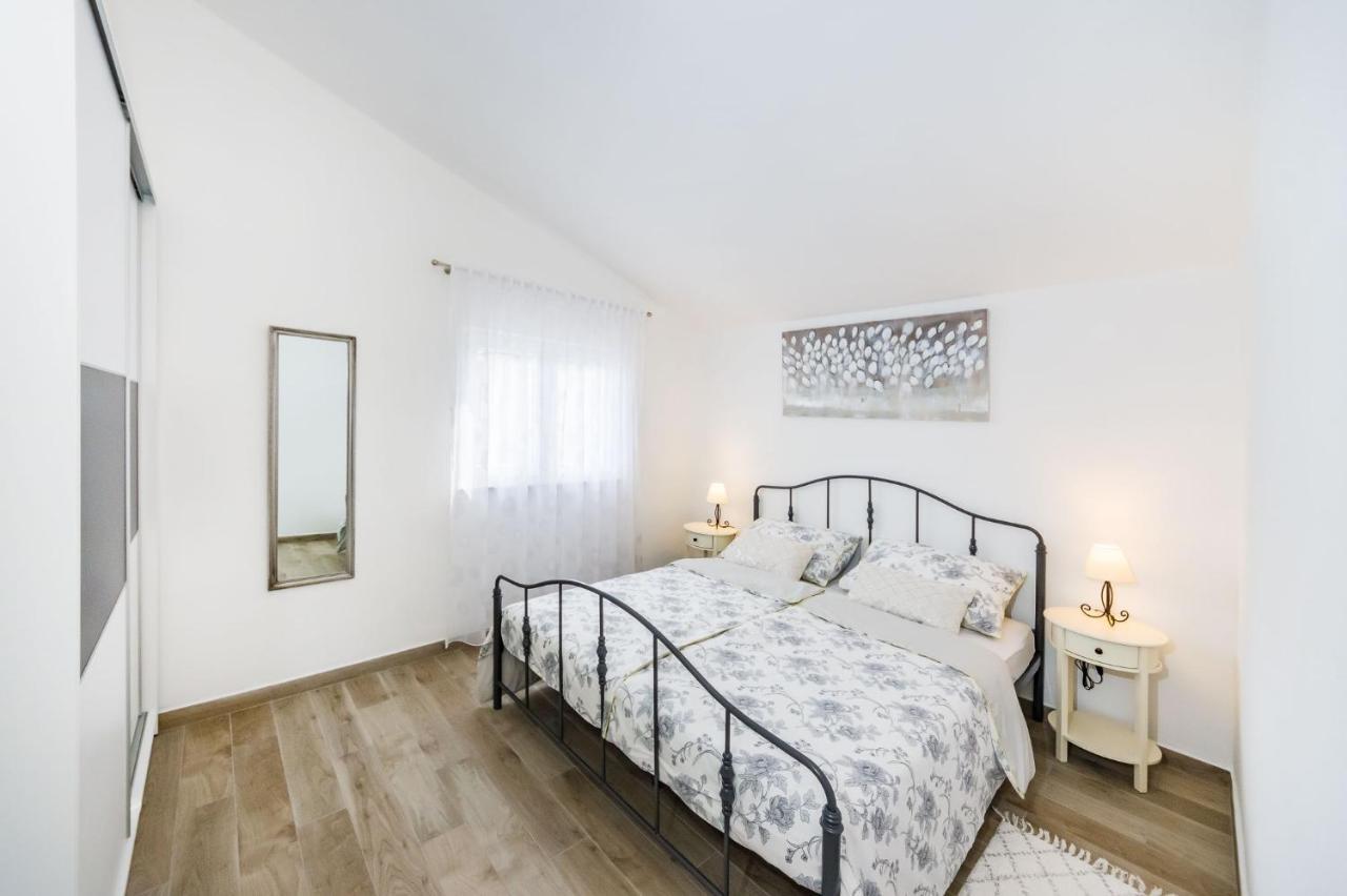Apartmani Neva, Pridraga 외부 사진